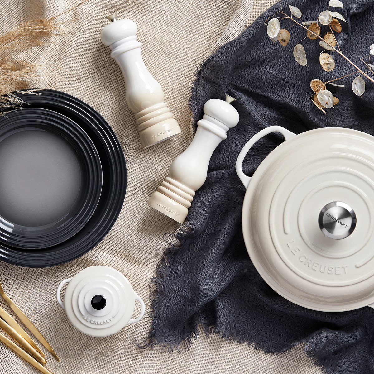 Le Creuset Млин для солі 21 см Meringue | https://grandposuda.com.ua