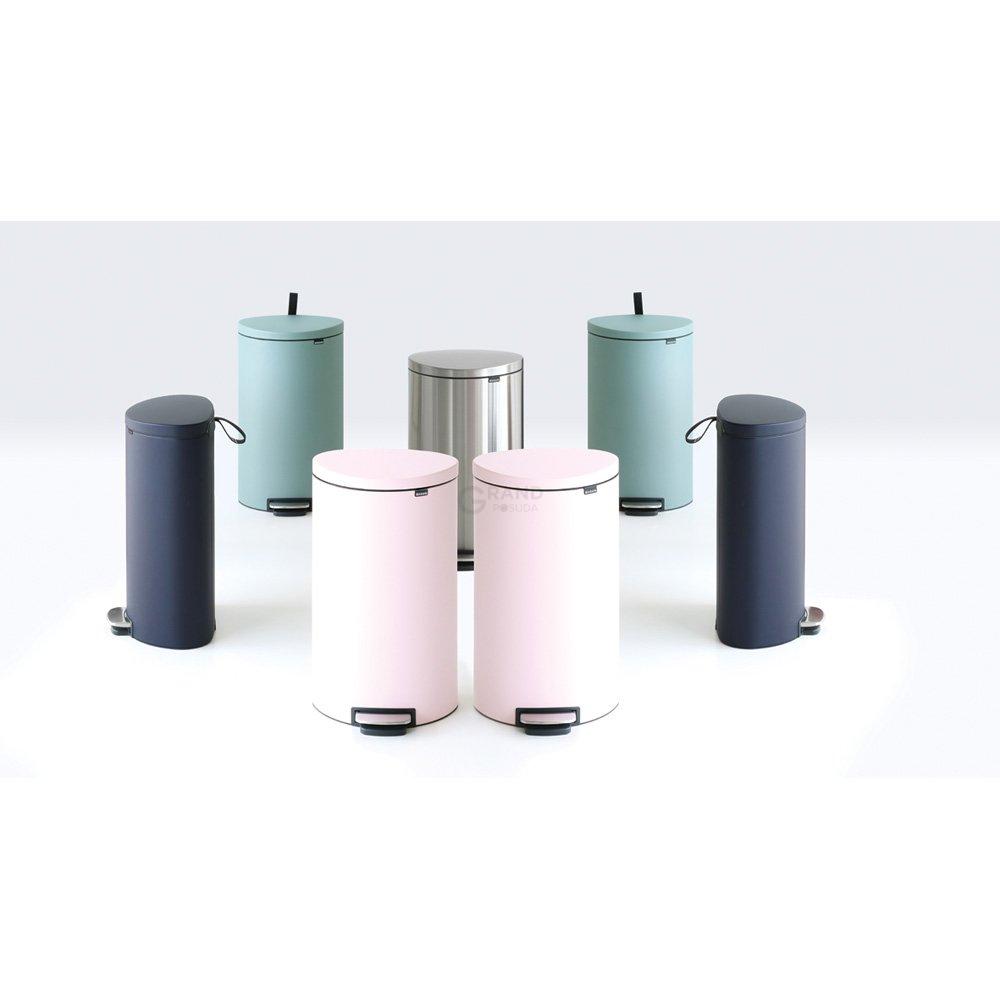 Brabantia Сміттєвий бак з педаллю 40 л безшумний білий Flatback + | https://grandposuda.com.ua