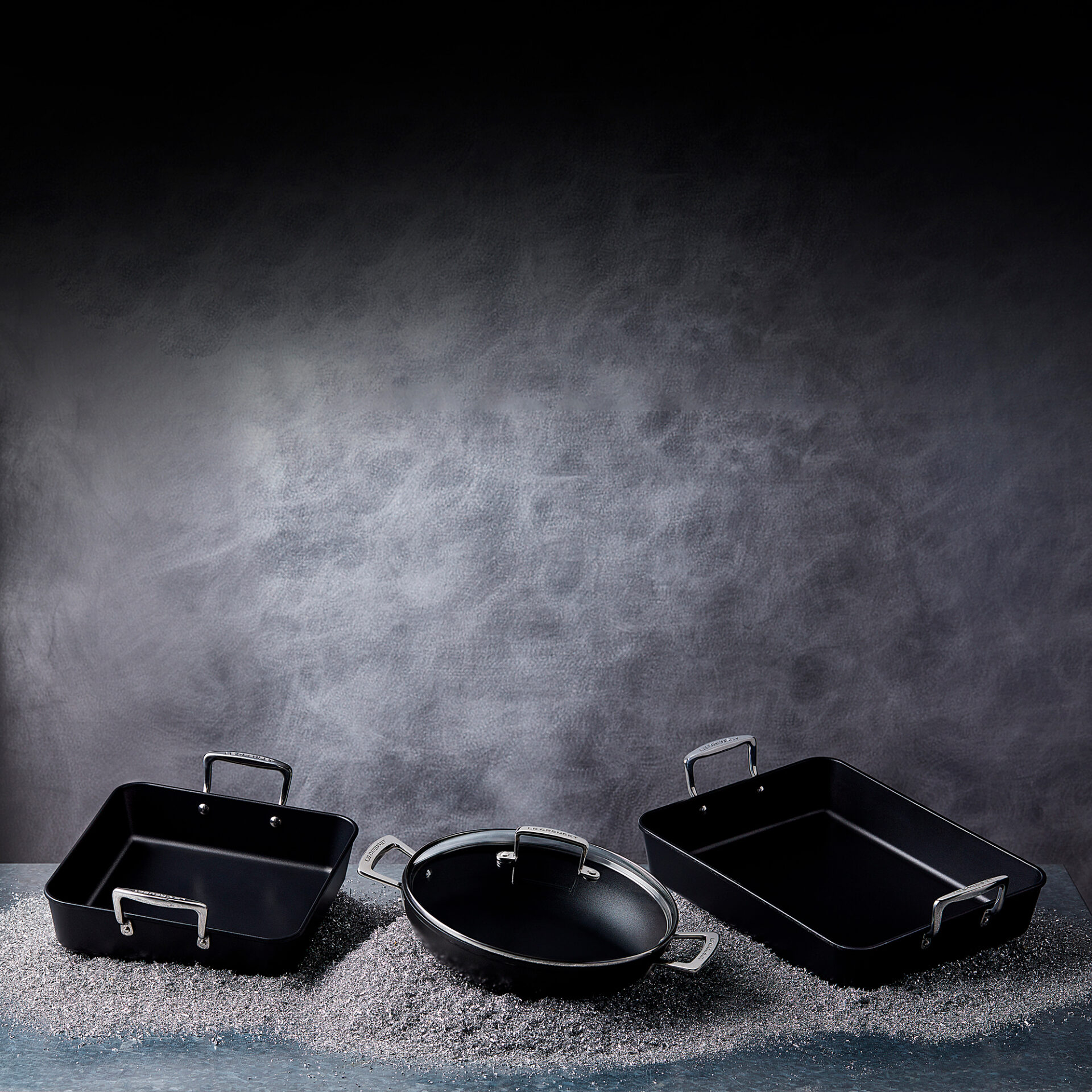 Le Creuset Сковорода сервірувальна 28 см Toughened Non-Stick | https://grandposuda.com.ua