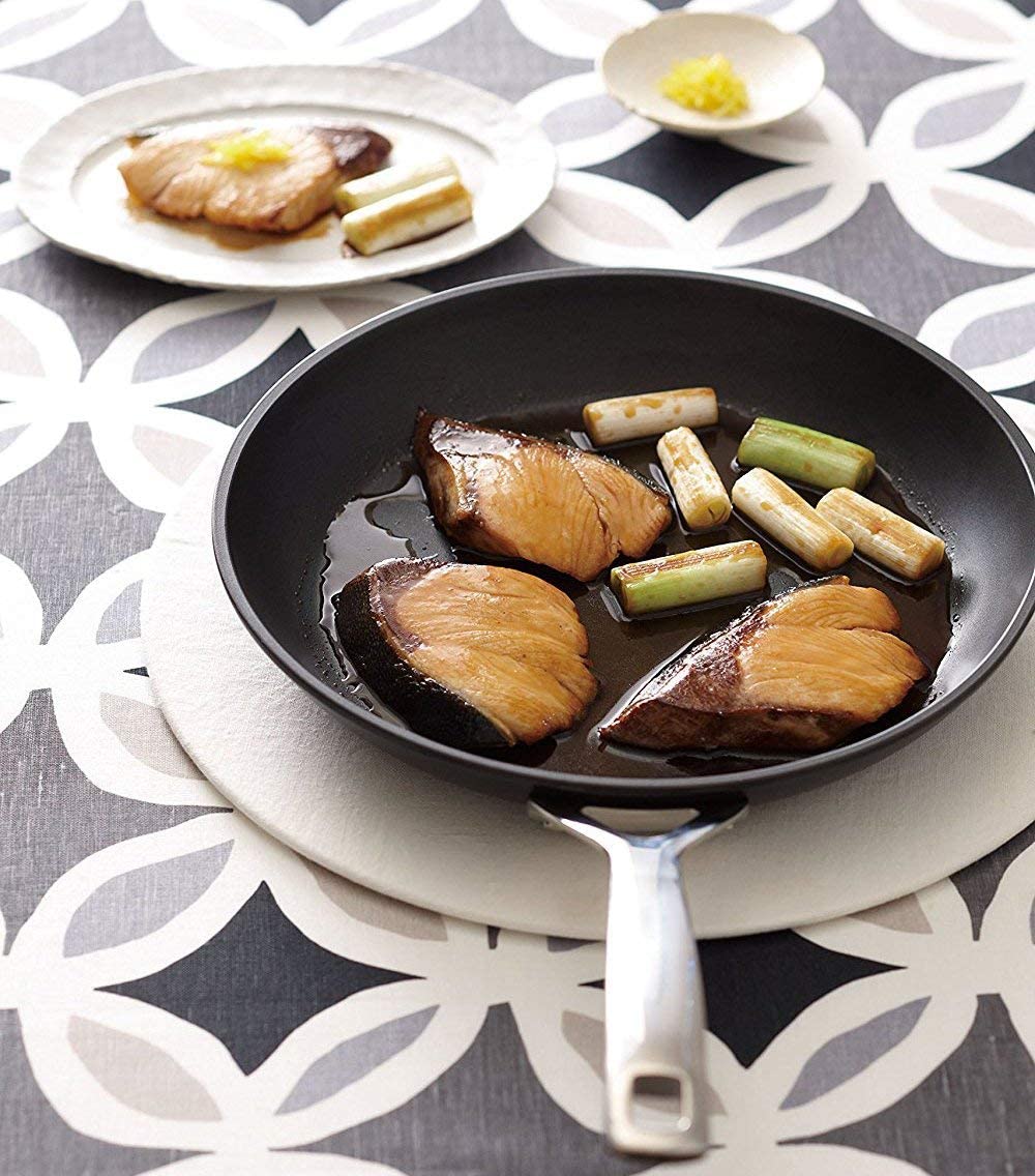 Le Creuset Сковорода 22 см Toughened Non-Stick | https://grandposuda.com.ua