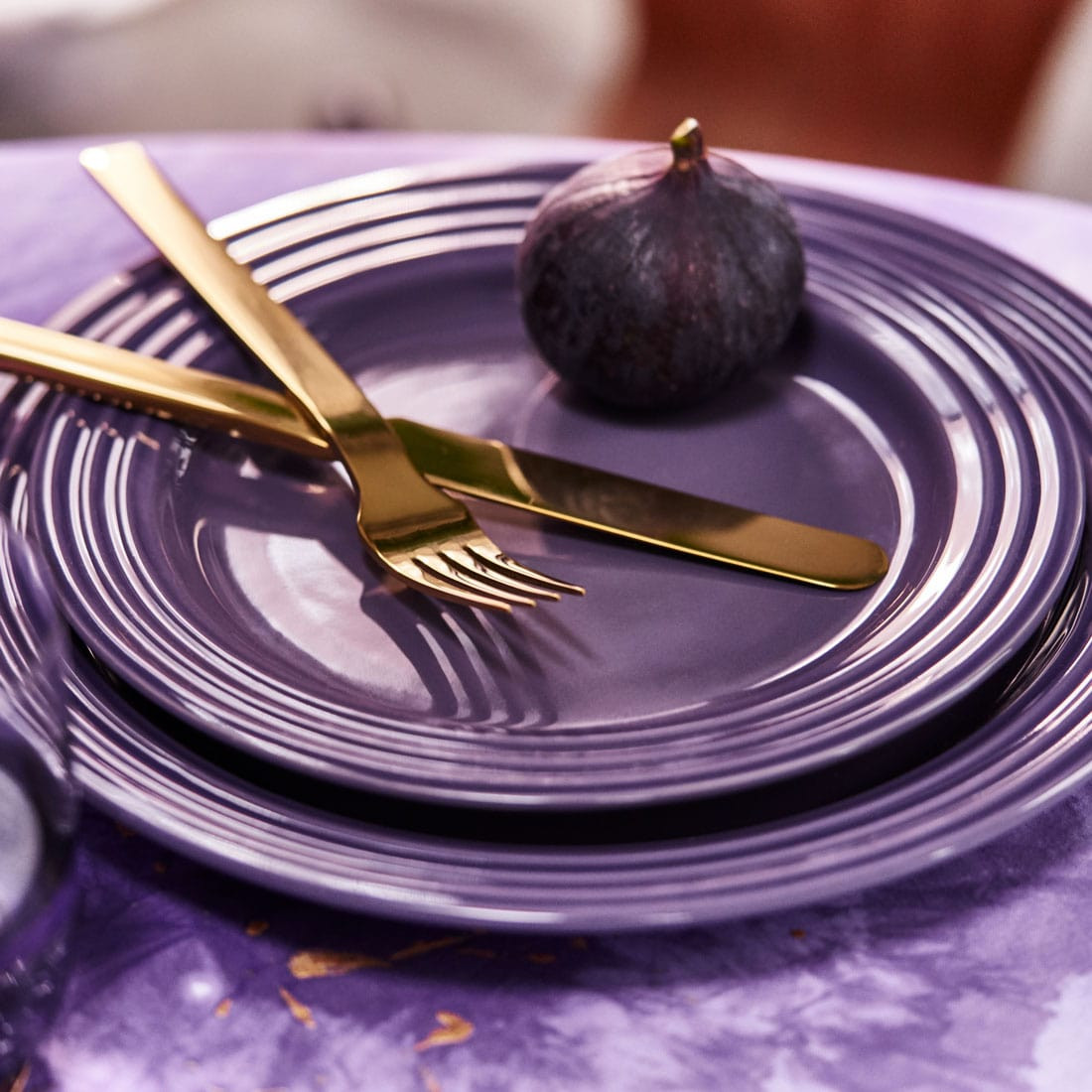 Le Creuset Тарілка для сніданку 22 см, фіолетова Ultra Violet | https://grandposuda.com.ua