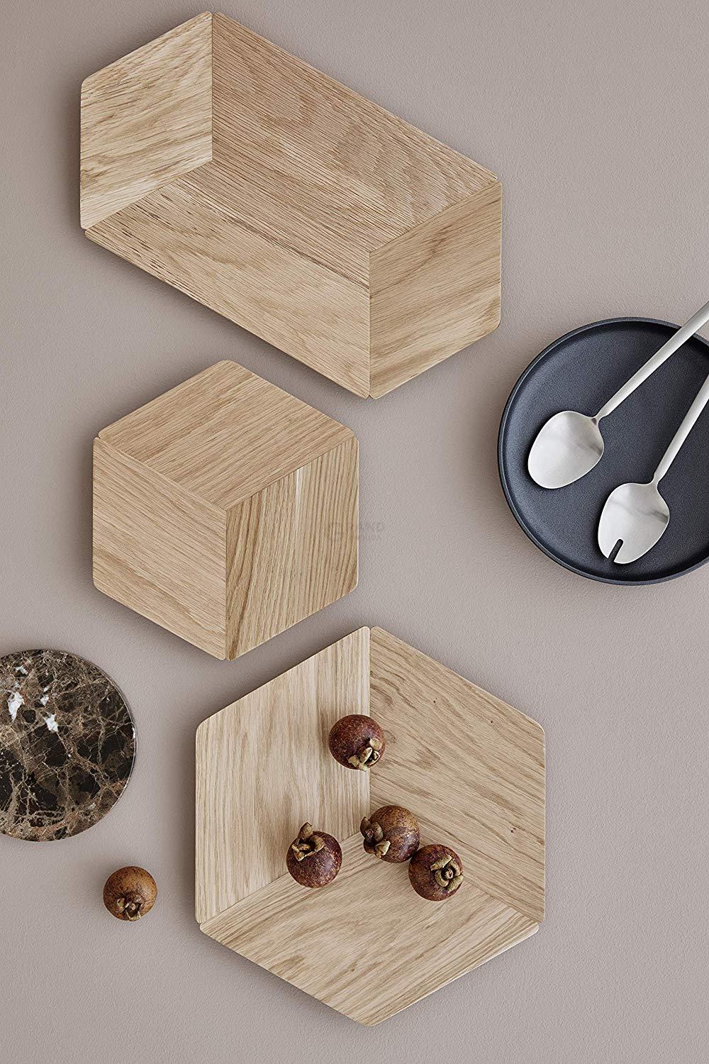 Blomus Поднос дубовый 29,5x3,5х26 см S HEXA | https://grandposuda.com.ua