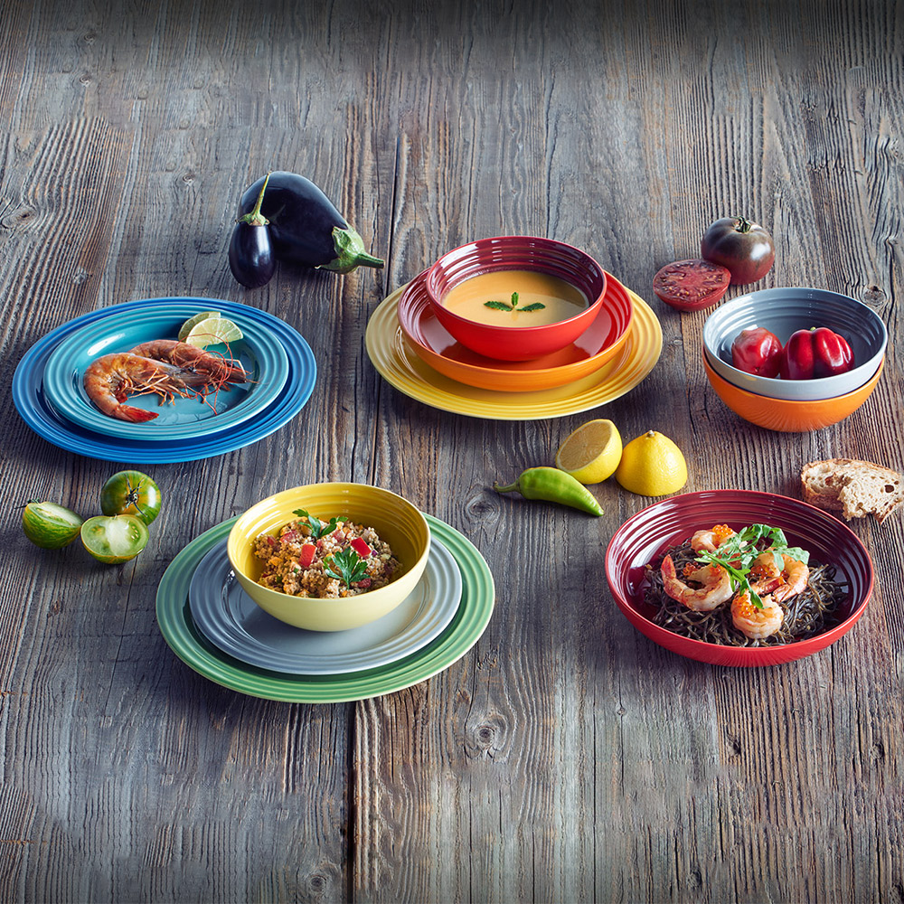 Le Creuset Тарелка для пасты/супа 22 см Cerise | https://grandposuda.com.ua
