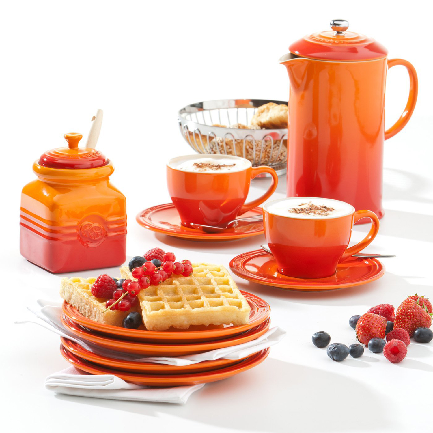 Le Creuset Тарелка для завтрака 21,8 см оранжевая Flame | https://grandposuda.com.ua