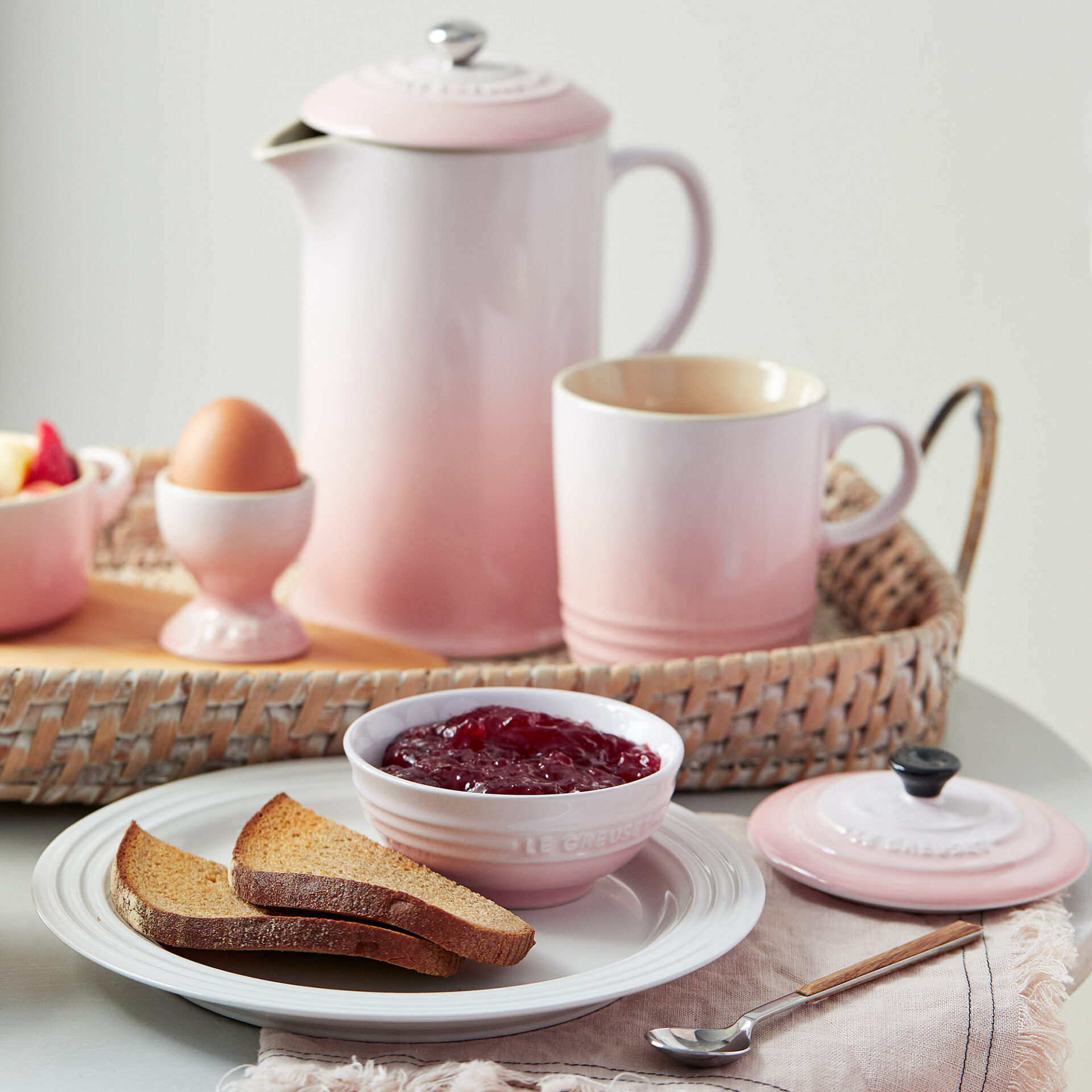 Le Creuset Кружка 350 мл рожева Shell Pink | https://grandposuda.com.ua