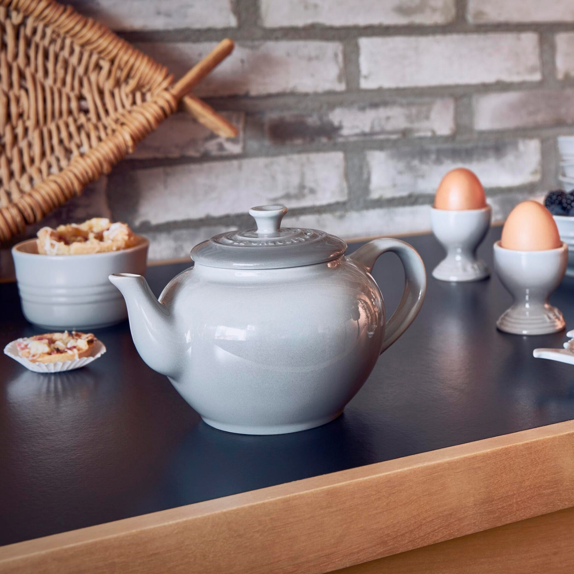 Le Creuset Подставка для яиц 5,9 см Perlgrau | https://grandposuda.com.ua