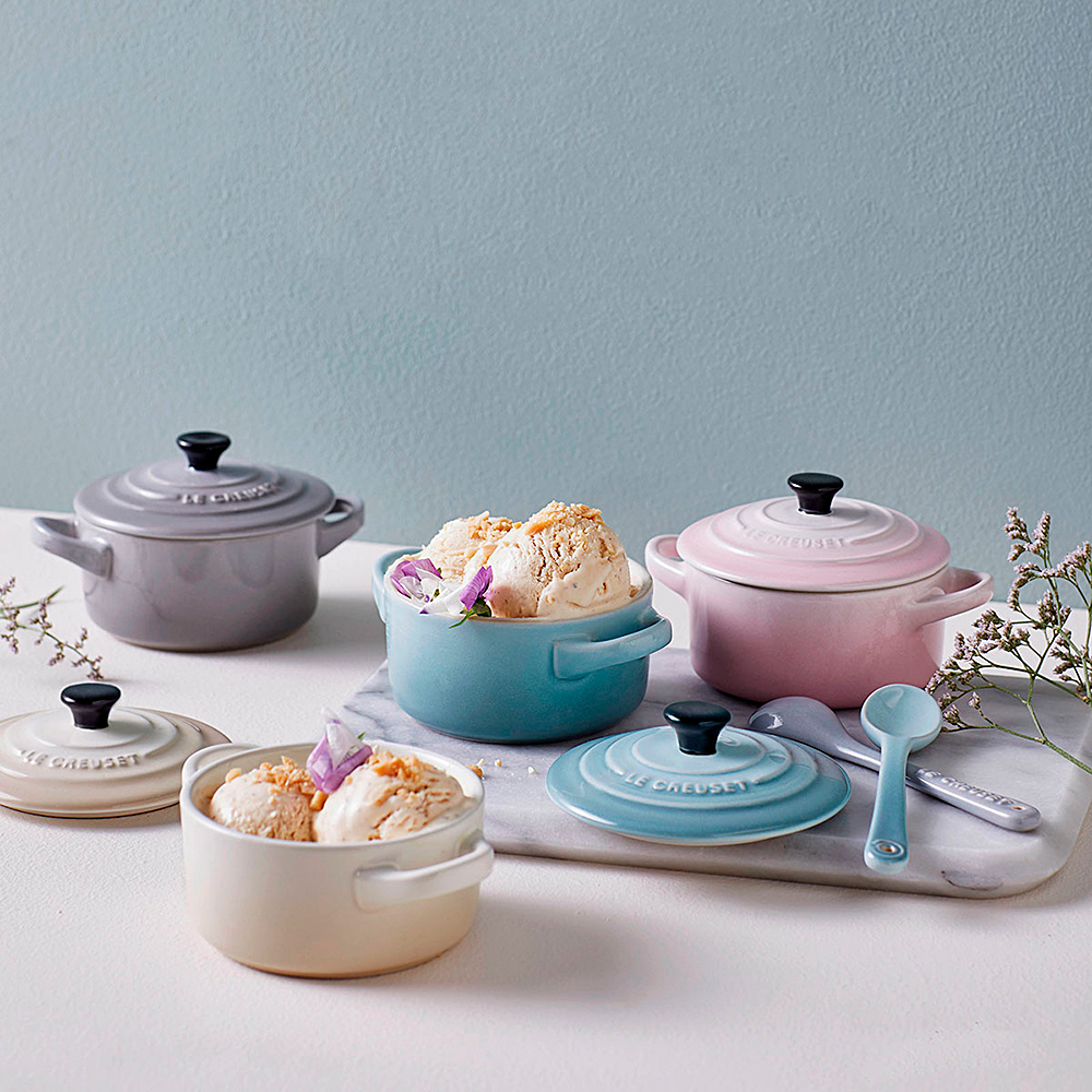 Le Creuset Міні-Кокотниця 10 см Shell Pink | https://grandposuda.com.ua