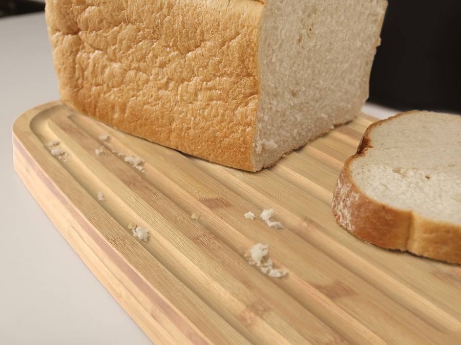 Joseph Joseph Хлебница пластиковая с разделочной доской из бамбука чёрная Bread Bin | https://grandposuda.com.ua