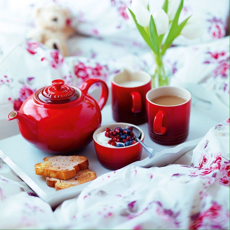 Le Creuset Заварочный чайник с ситечком 1,3 л, бордовый | https://grandposuda.com.ua