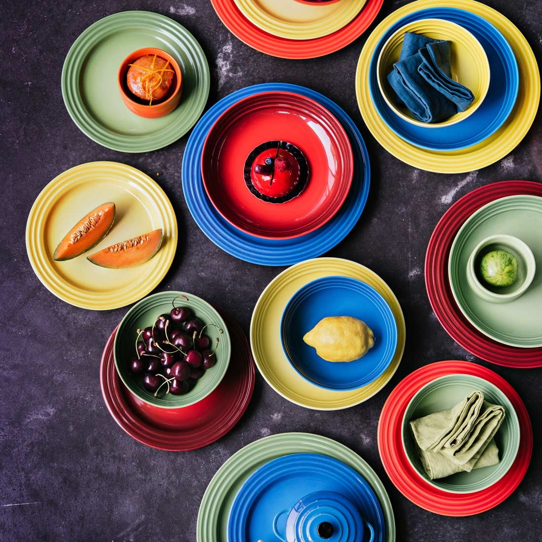Le Creuset Тарілка 27 см, помаранчева | https://grandposuda.com.ua