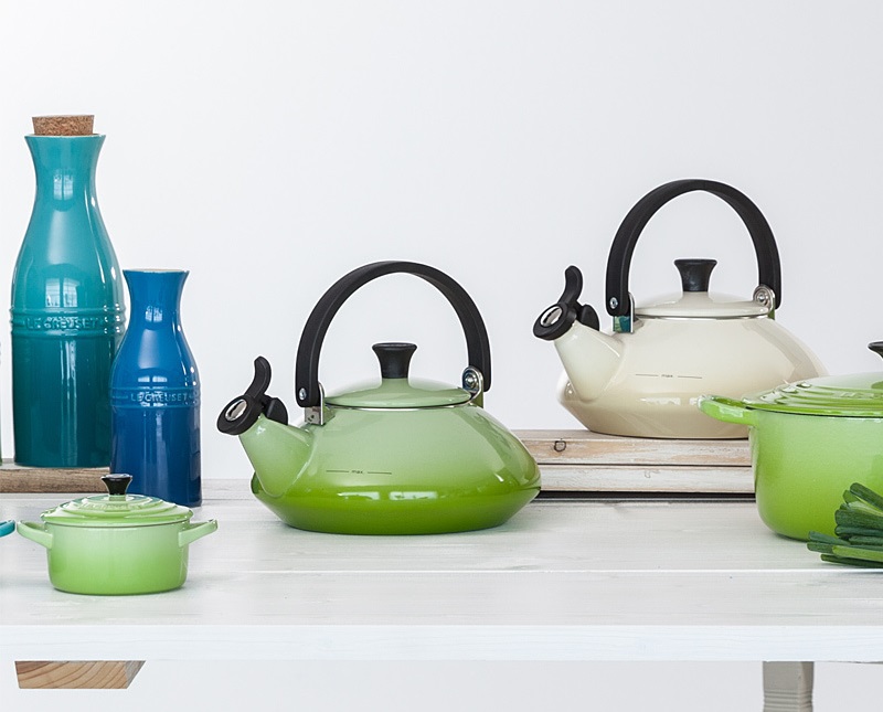 Le Creuset Чайник со свистком 2,1 л, оранжевый Tradition | https://grandposuda.com.ua