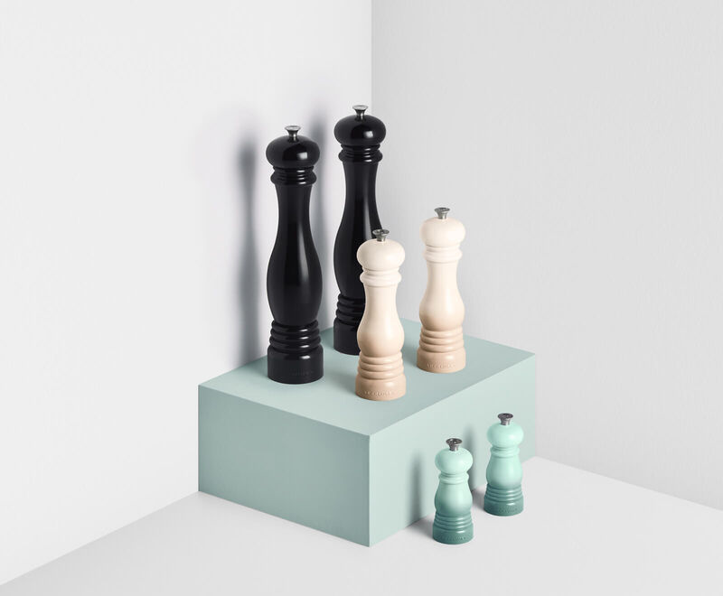Le Creuset Млин для перцю 30 см Black | https://grandposuda.com.ua
