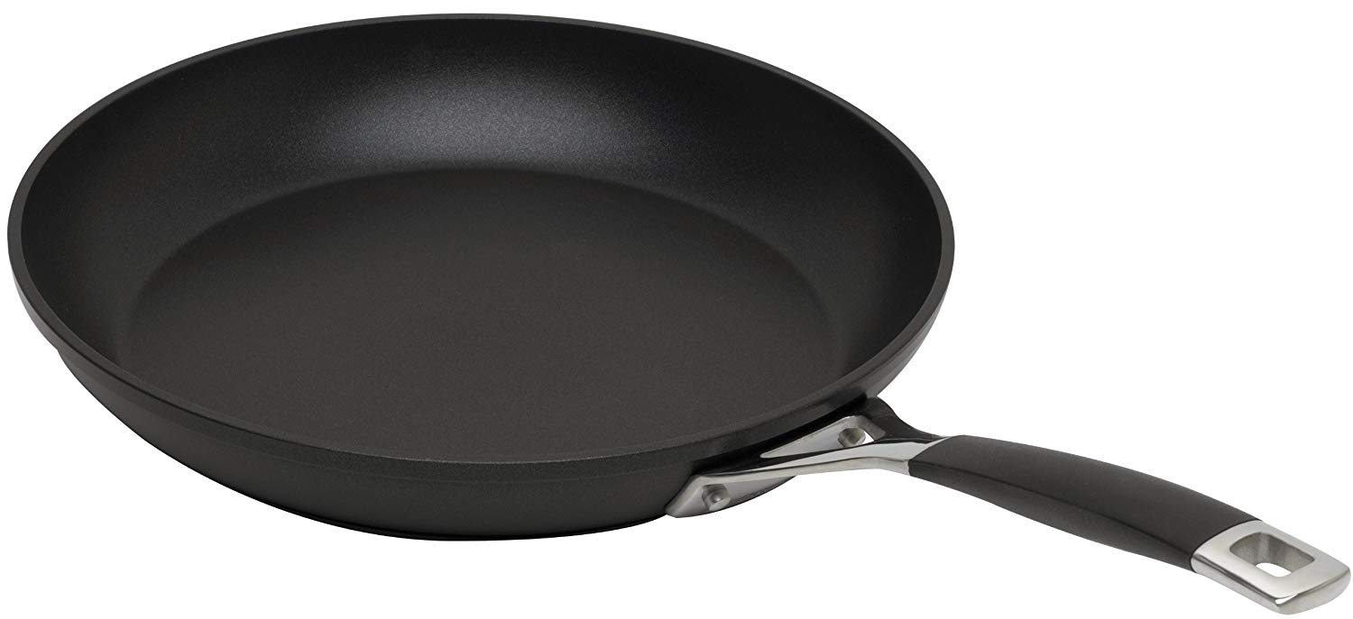 Le Creuset Сковорода 30 см с силиконовой ручкой | https://grandposuda.com.ua