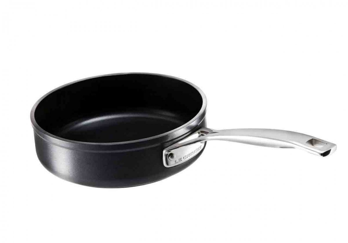 Le Creuset Сотейник з антипригарним покриттям 24 см | https://grandposuda.com.ua
