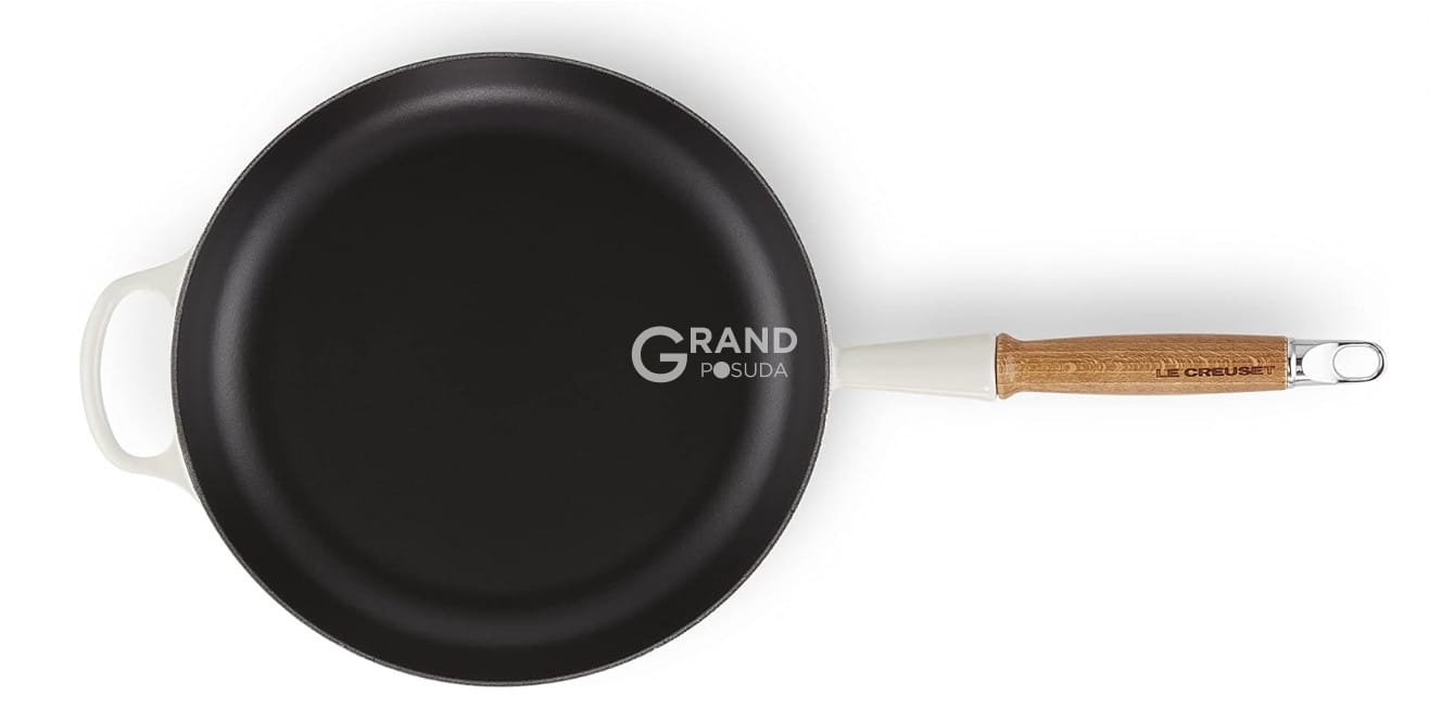 Le Creuset Сковорода 28 см с деревянной ручкой, миндальная | https://grandposuda.com.ua